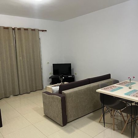 Apartments Sadiku With Sea View Sarandë Exteriör bild