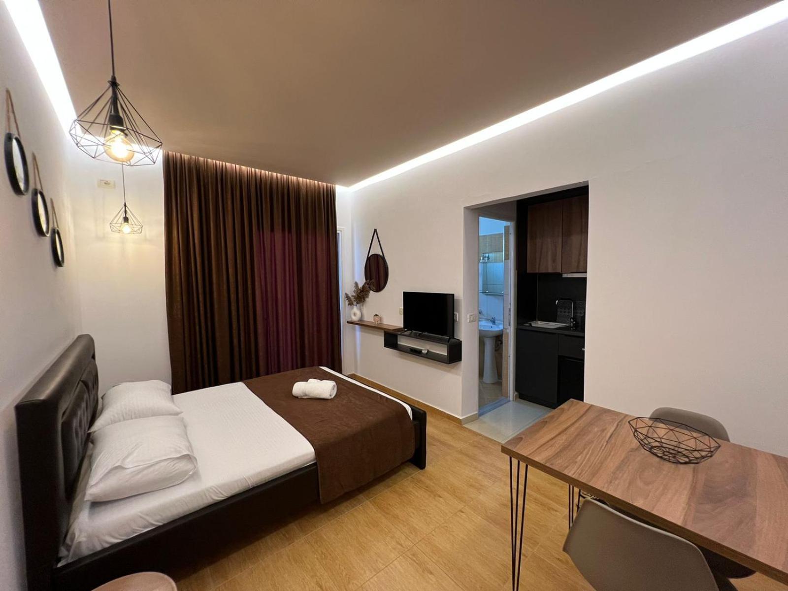 Apartments Sadiku With Sea View Sarandë Exteriör bild